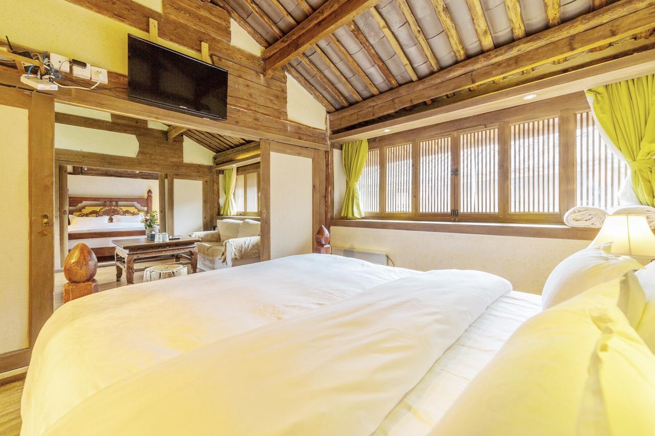 Lijiang Shuhe Yuefeng Resort Hotel Dış mekan fotoğraf