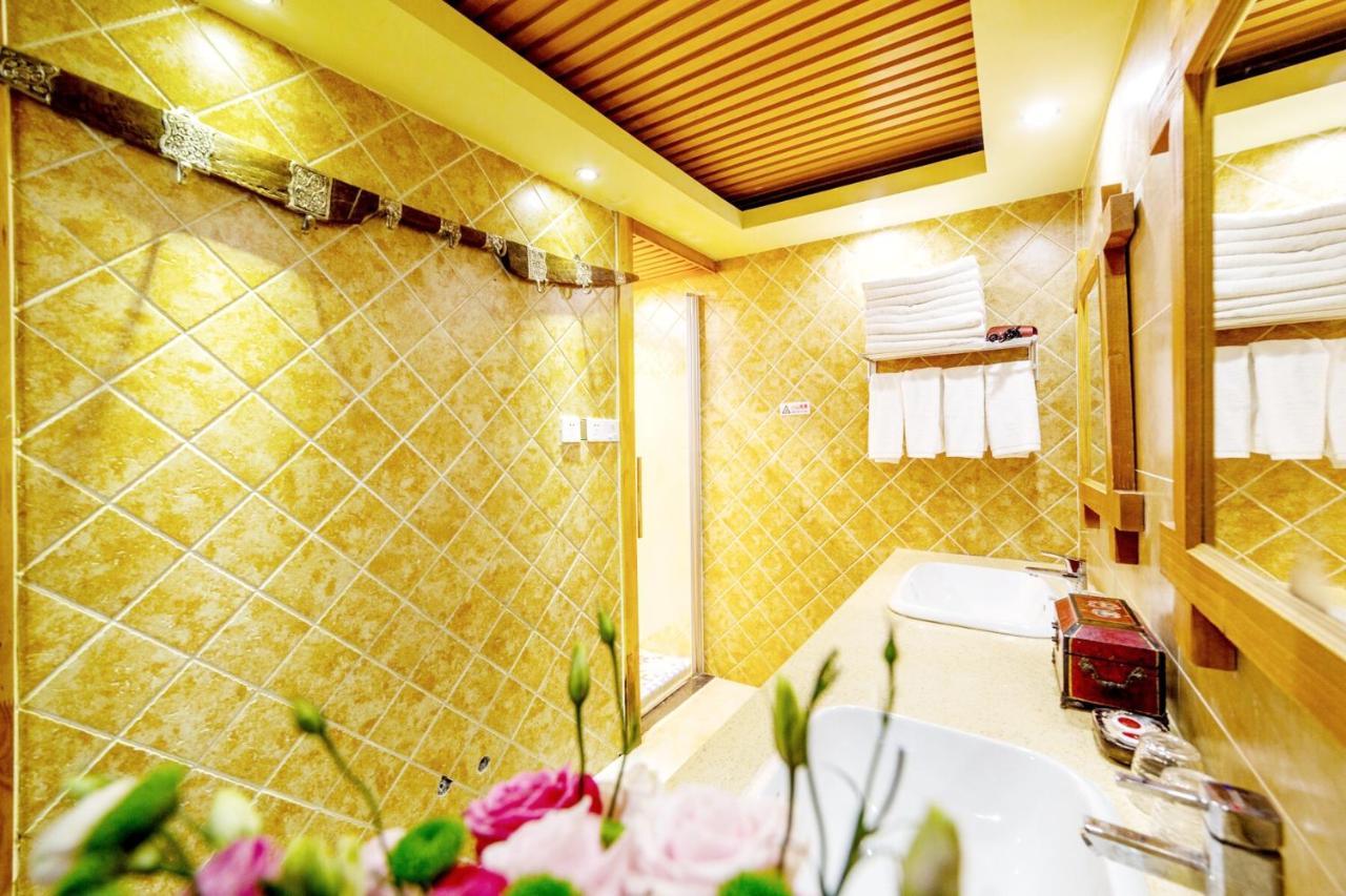 Lijiang Shuhe Yuefeng Resort Hotel Dış mekan fotoğraf